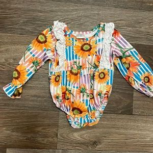 Adorable sunflower outfit